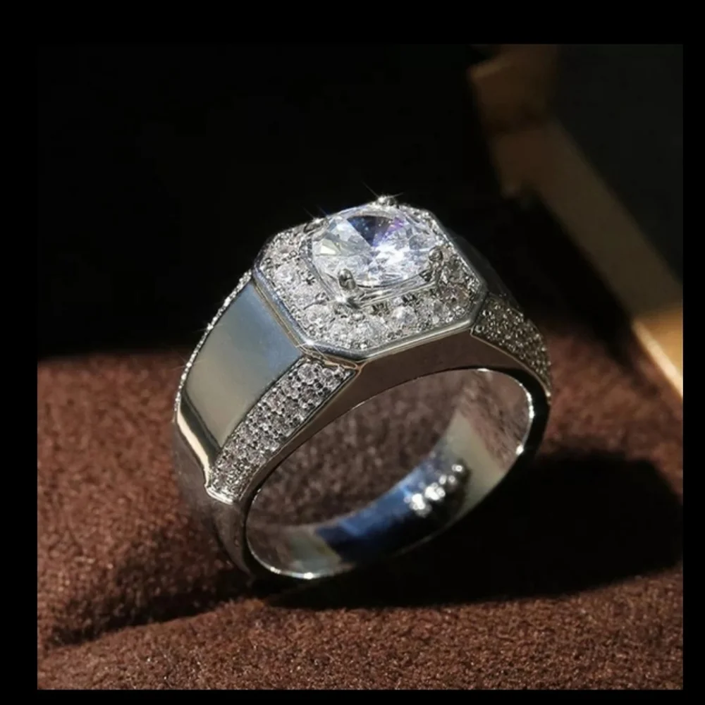 N/A luxury silver